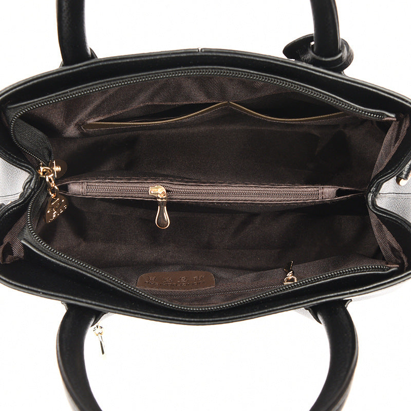 Fashionable Womens Handbag Large-Capacity Shoulder Crossbody Bag